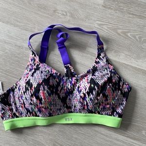 Victoria Secret Sport bra M